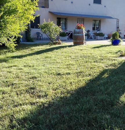 Bed & Breakfast Cascina Beatrice Rodello Exterior photo